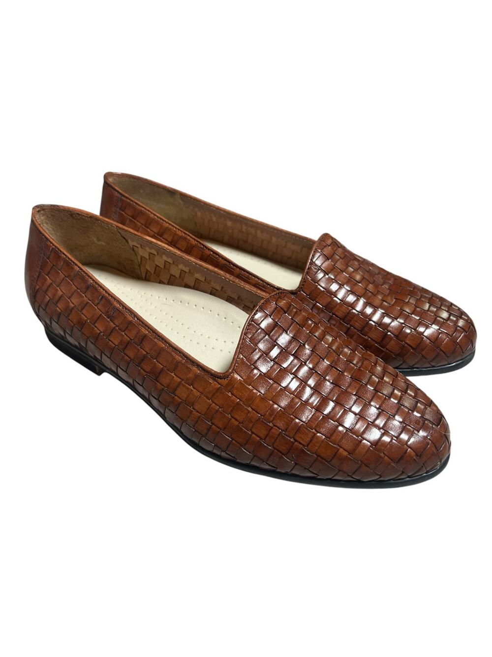 Trotters Liz brown leather basket weave slip on women's preppy loafers size 9W